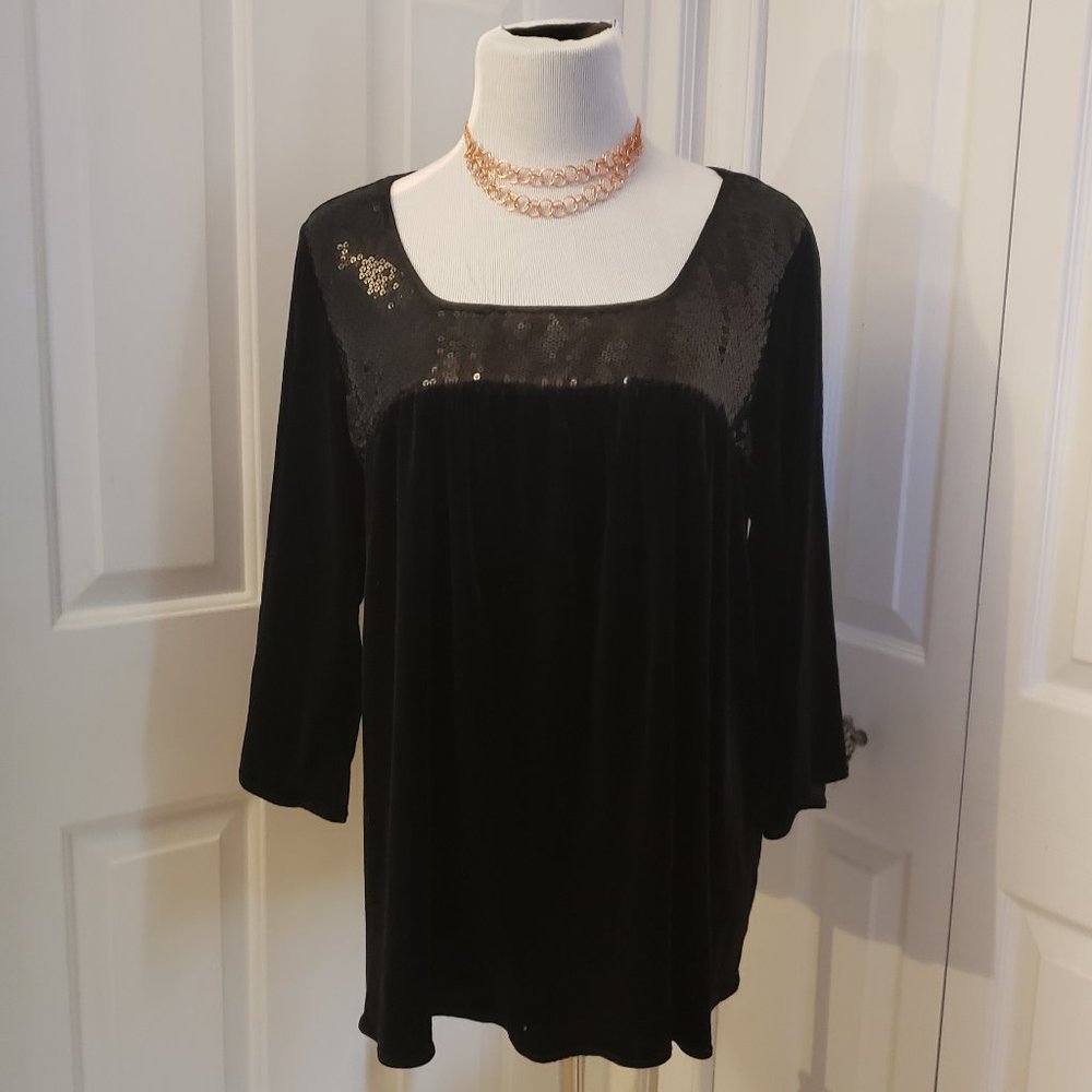 Notations Black Velvet Flowy Top